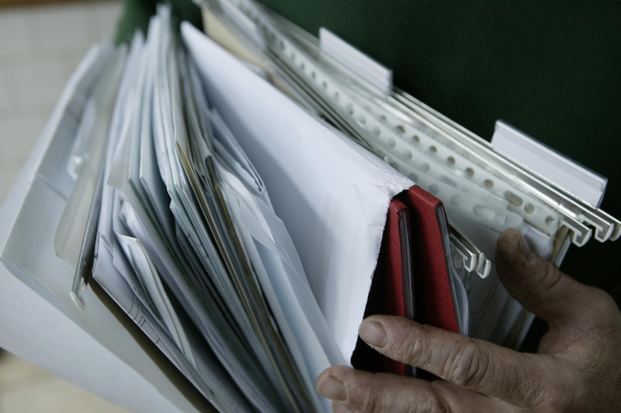Alle vergunningen mogen dan op orde zijn en in de administratie zitten, maar er is niet veel nodig om ze op losse schroeven te zetten. Foto: Mark Pasveer.